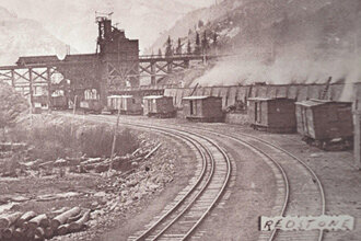 Railroads entering Redstone in 1901.