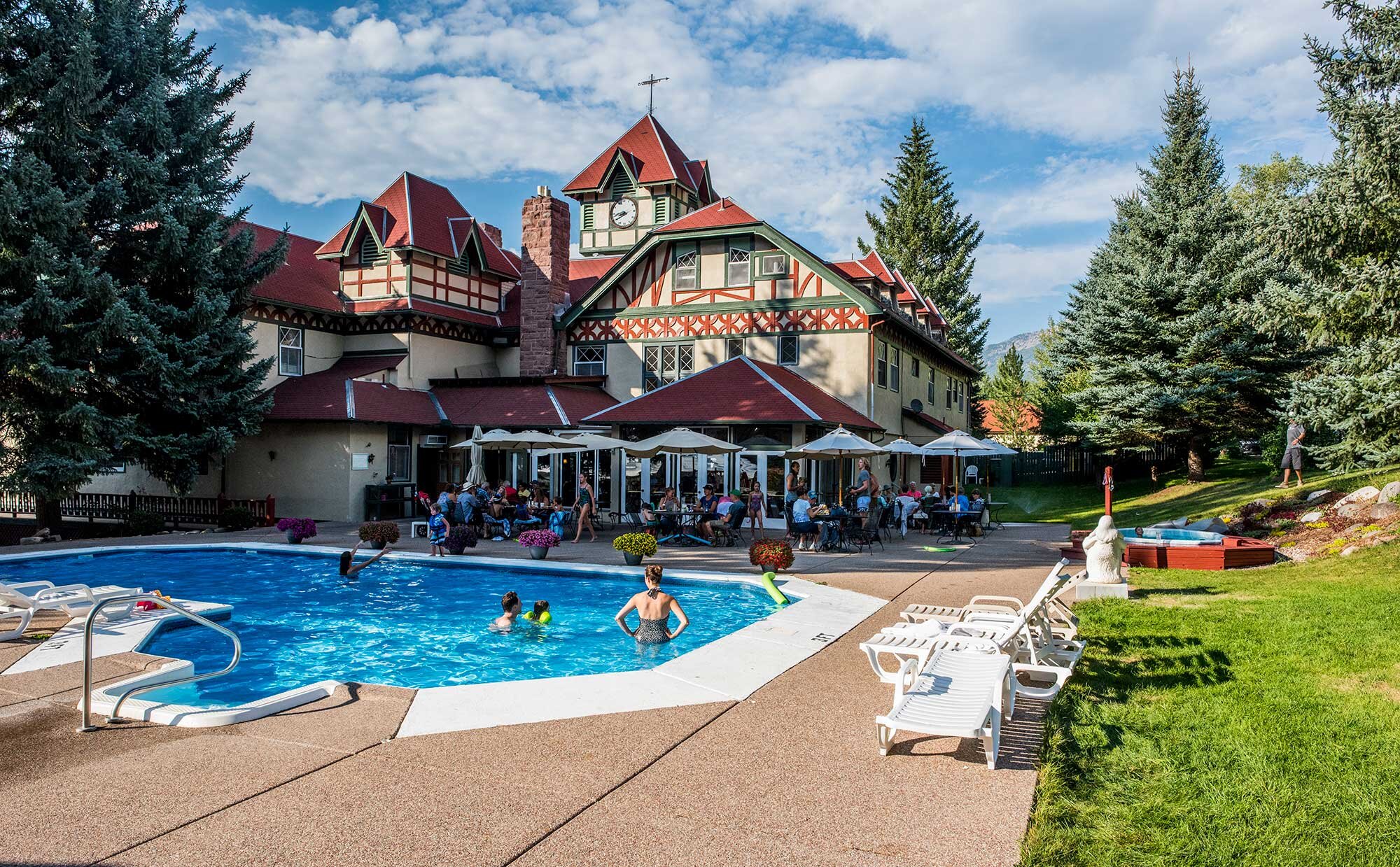 The Redstone Inn